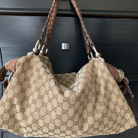 Gucci Beige and Brown Vintage Canvas Bamboo Bar women’s Handbag - Picture 3 of 16